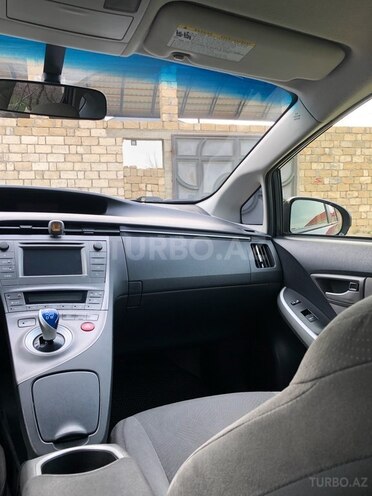 Toyota Prius 2015, 252,000 km - 1.8 л - Sumqayıt