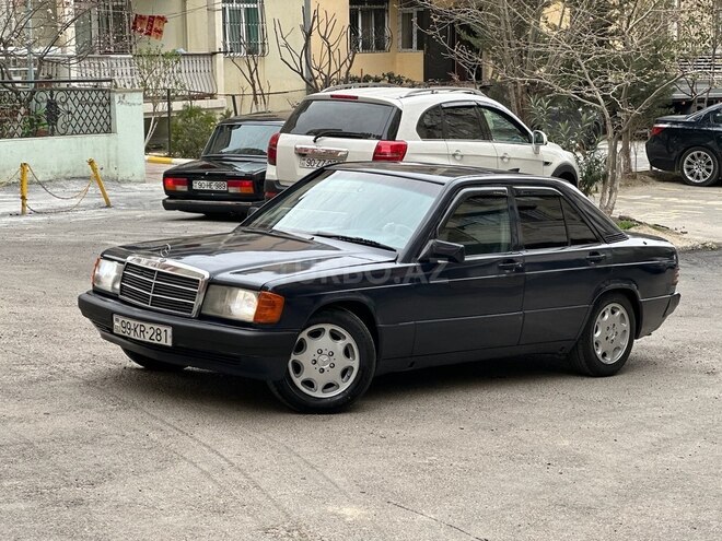 Mercedes 190 1992, 142,509 km - 1.8 л - Bakı