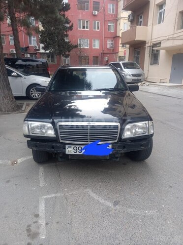 Mercedes C 220 1999, 213,000 km - 2.2 l - Bakı
