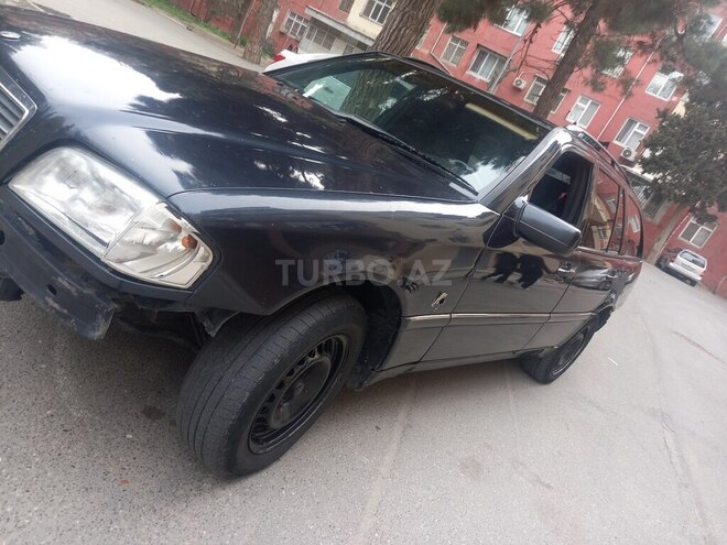 Mercedes C 220 1999, 213,000 km - 2.2 l - Bakı