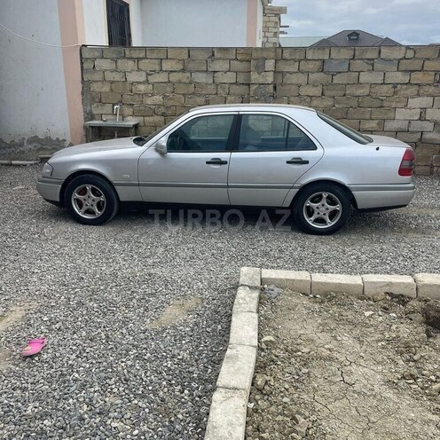 Mercedes C 200 1996, 423,000 km - 2.0 l - Qəbələ