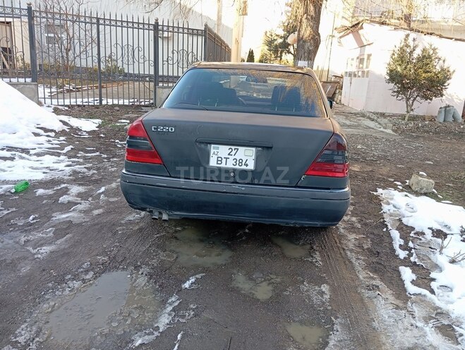 Mercedes C 200 1994, 350,000 km - 2.0 л - Quba
