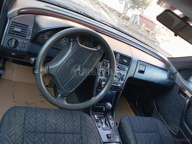 Mercedes C 200 1994, 350,000 km - 2.0 л - Quba