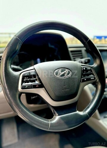 Hyundai Elantra 2017, 104,607 km - 2.0 l - Bakı