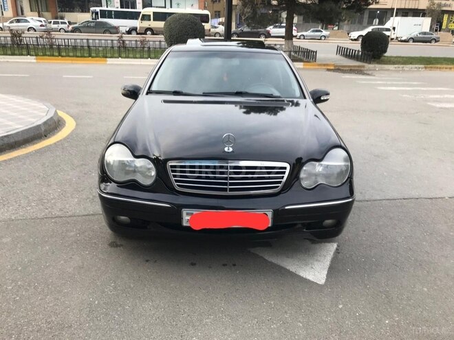 Mercedes C 240 2004, 287,000 km - 2.6 л - Sumqayıt