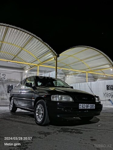 Ford Escort 1993, 300,000 km - 1.8 l - Zaqatala