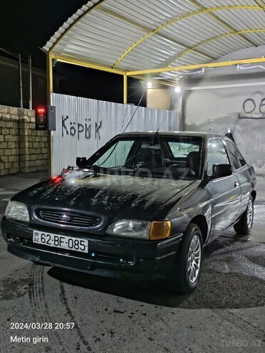 Ford Escort 1993, 300,000 km - 1.8 l - Zaqatala