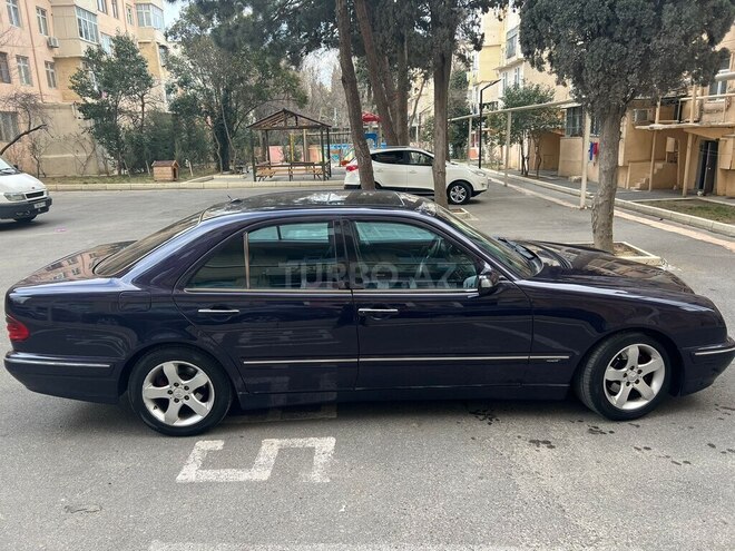 Mercedes E 220 2000, 296,000 km - 2.2 л - Bakı