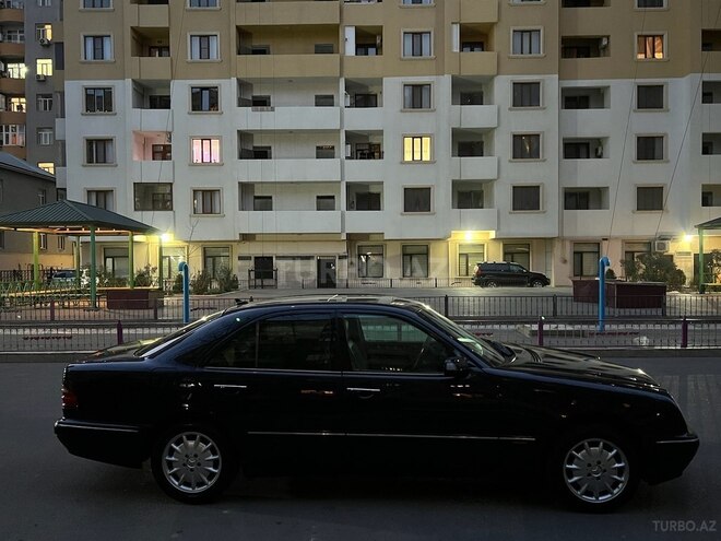 Mercedes E 240 2000, 429,000 km - 2.4 l - Bakı