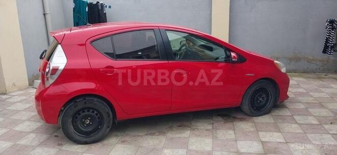 Toyota Prius C 2013, 183,000 km - 1.5 l - Bakı