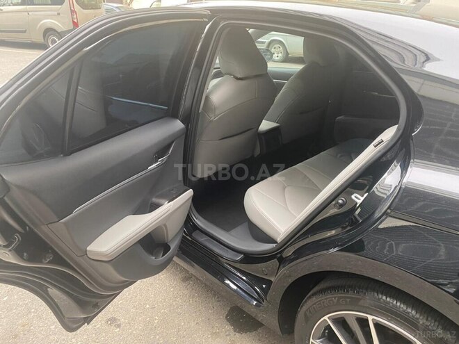 Toyota Camry 2023, 24,784 km - 2.5 l - Bakı