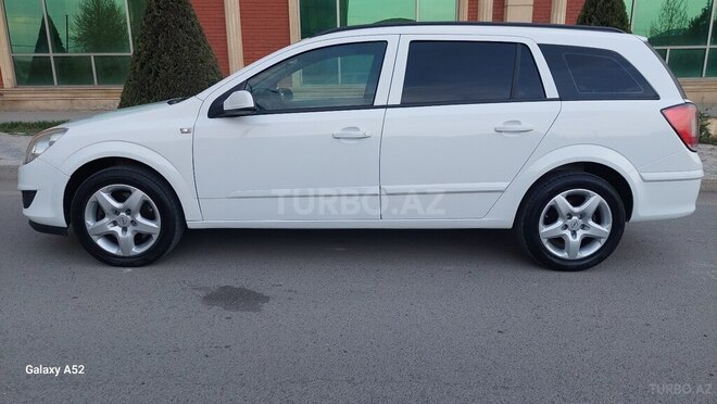 Opel Astra 2008, 218,500 km - 1.9 l - Gəncə