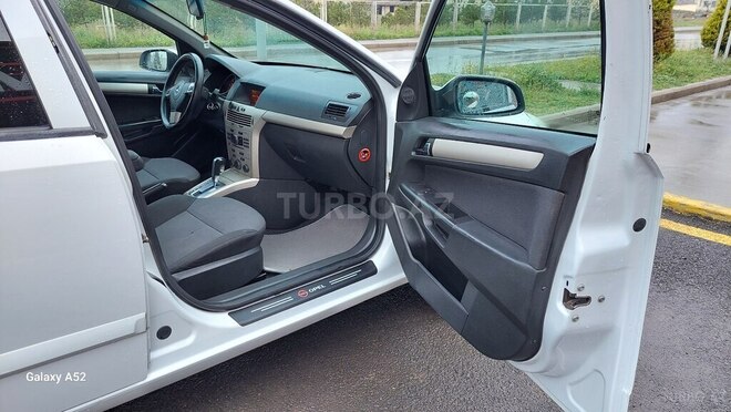 Opel Astra 2008, 218,500 km - 1.9 l - Gəncə