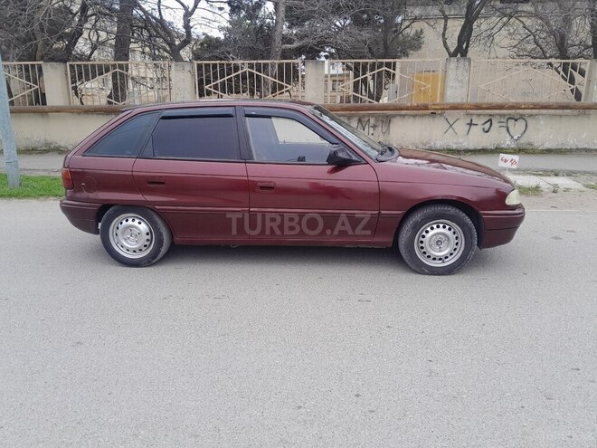 Opel Astra 1994, 385,200 km - 1.8 l - Bakı