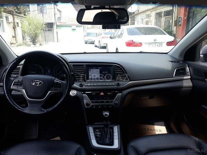 Hyundai Elantra 2015, 160,240 km - 1.6 l - Bakı