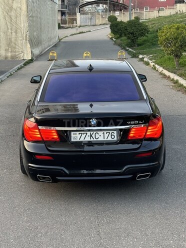 BMW 730