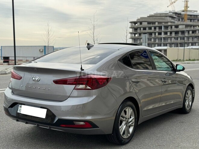 Hyundai Elantra 2019, 63,500 km - 2.0 l - Bakı