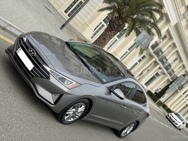 Hyundai Elantra 2019, 63,500 km - 2.0 l - Bakı