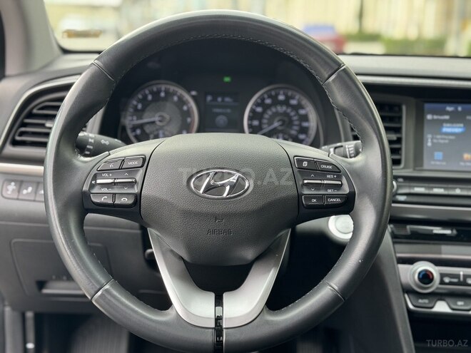 Hyundai Elantra 2019, 63,500 km - 2.0 l - Bakı