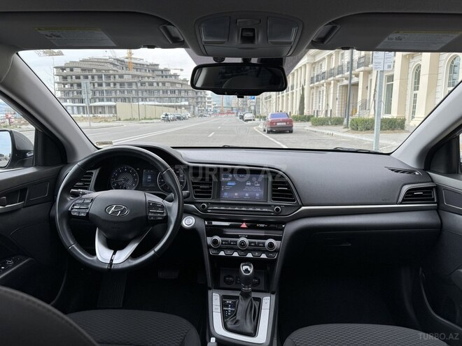 Hyundai Elantra 2019, 63,500 km - 2.0 l - Bakı