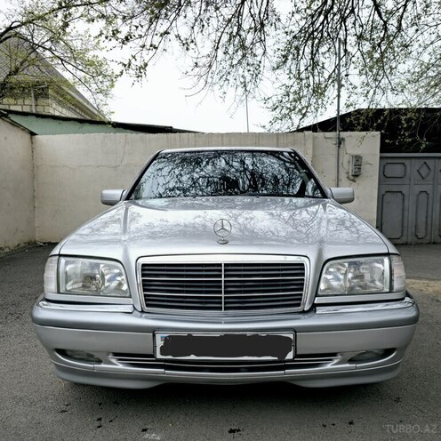 Mercedes C 200 1999, 247,922 km - 2.0 l - Yevlax