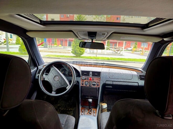 Mercedes C 200 1999, 247,922 km - 2.0 l - Yevlax