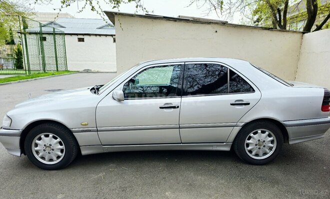 Mercedes C 200 1999, 247,922 km - 2.0 l - Yevlax