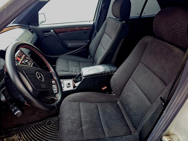 Mercedes C 200 1999, 247,922 km - 2.0 l - Yevlax
