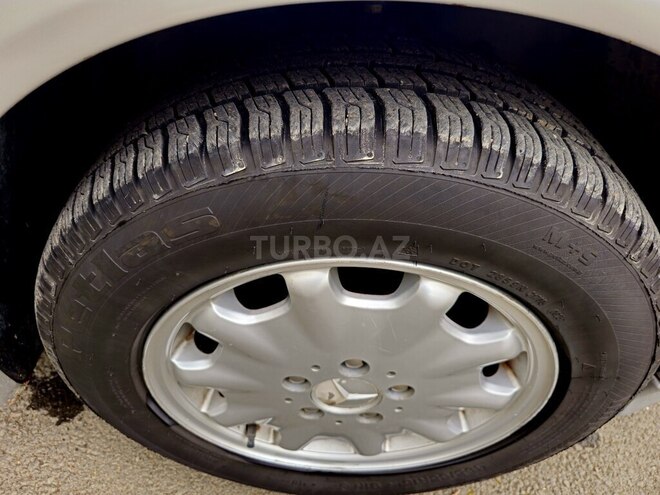 Mercedes C 200 1999, 247,922 km - 2.0 l - Yevlax