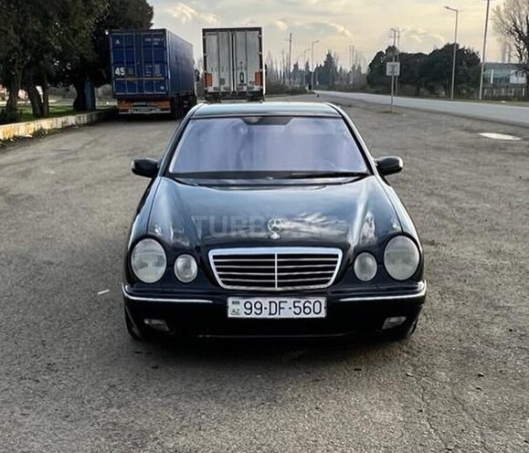 Mercedes E 270 1999, 427,255 km - 2.7 l - Naftalan