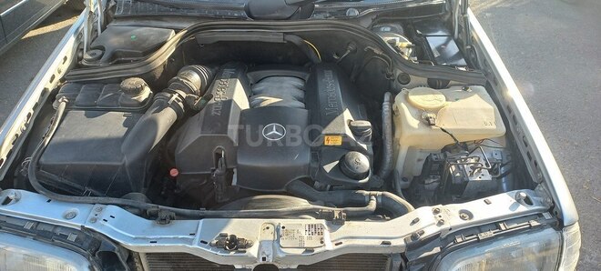 Mercedes C 240 1999, 307,000 km - 2.4 l - Qəbələ