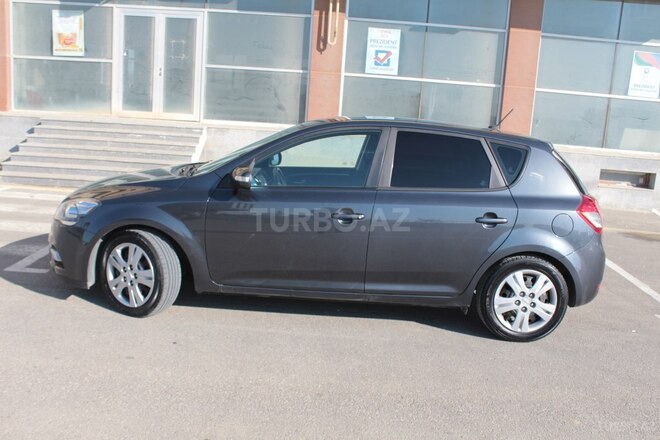 Kia Ceed 2009, 175,000 km - 1.6 л - Bakı