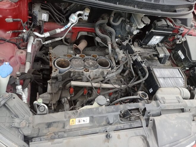 Hyundai Elantra 2011, 240,000 km - 1.8 l - Bakı