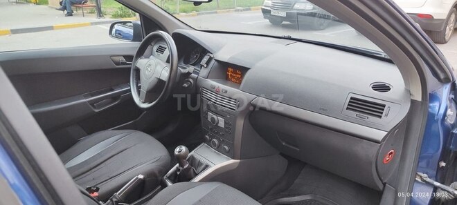 Opel Astra 2004, 288,000 km - 1.4 l - Bakı