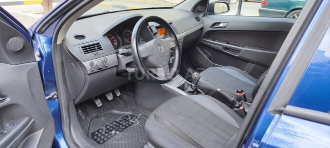 Opel Astra 2004, 288,000 km - 1.4 l - Bakı