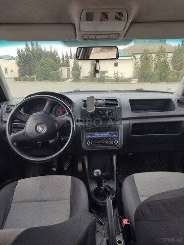 Skoda Fabia 2013, 275,000 km - 1.2 l - Bakı
