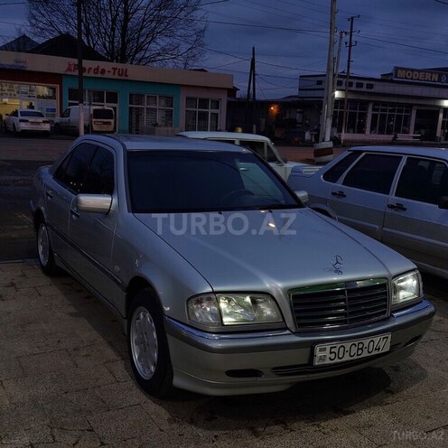 Mercedes C 180 1998, 215,000 km - 1.8 л - Salyan