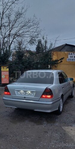 Mercedes C 180 1998, 215,000 km - 1.8 л - Salyan