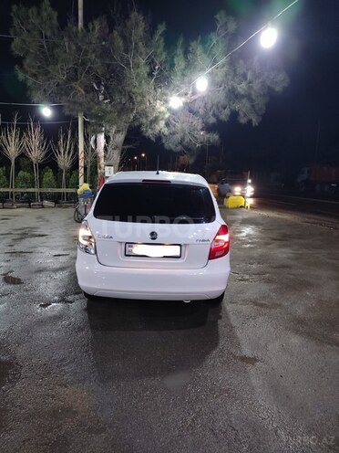 Skoda Fabia 2013, 275,000 km - 1.2 л - Bakı
