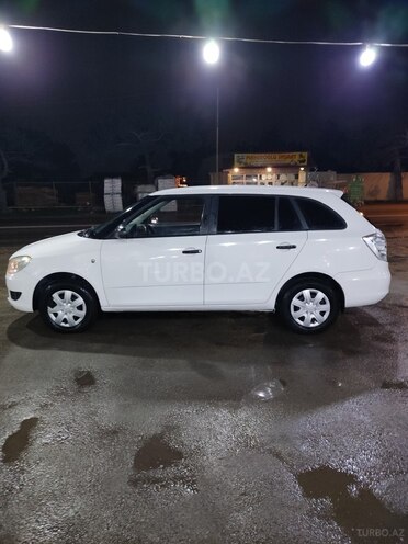 Skoda Fabia 2013, 275,000 km - 1.2 л - Bakı
