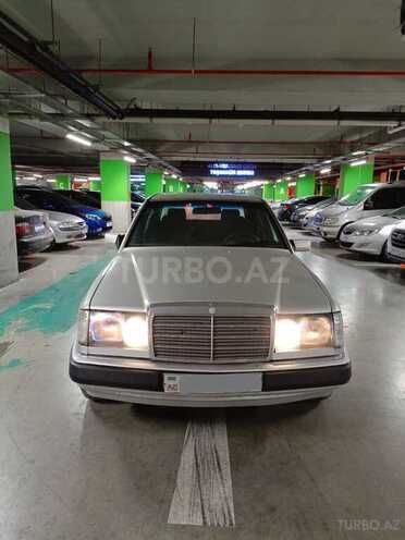 Mercedes E 250 1991, 600,000 km - 2.5 l - Bakı