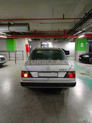 Mercedes E 250 1991, 600,000 km - 2.5 l - Bakı