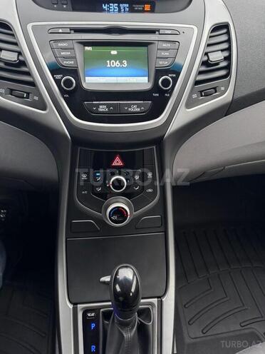 Hyundai Elantra 2015, 129,242 km - 1.8 l - Bakı