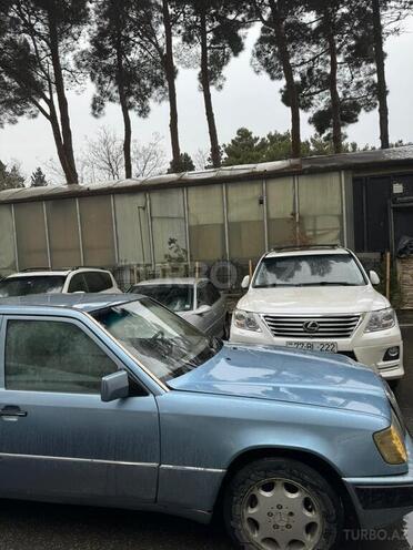 Mercedes E 230 1991, 330,000 km - 2.3 l - Bakı