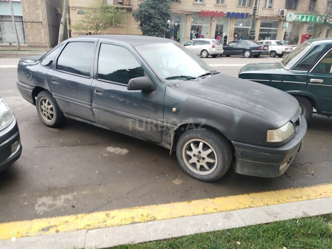 Opel Vectra 1995, 9,995 km - 1.8 l - Tovuz