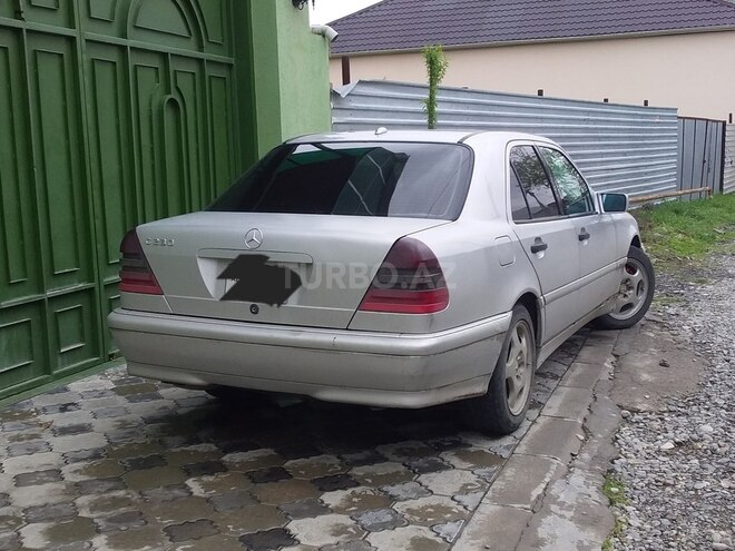 Mercedes C 230 2000, 299,123 km - 2.3 l - Bərdə