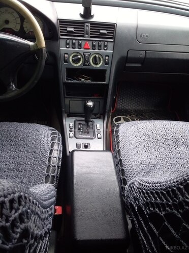 Mercedes C 230 2000, 299,123 km - 2.3 l - Bərdə