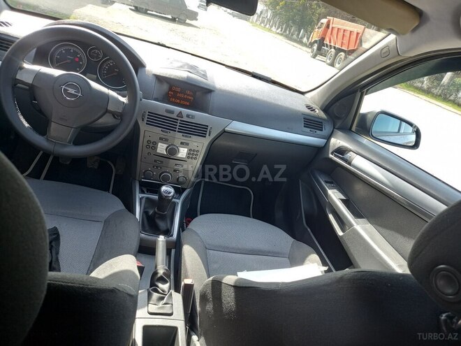 Opel Astra 2006, 250,000 km - 1.3 l - Masallı
