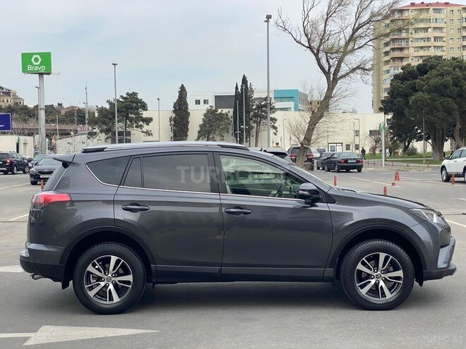 Toyota RAV4 2017, 48,700 km - 2.0 l - Bakı