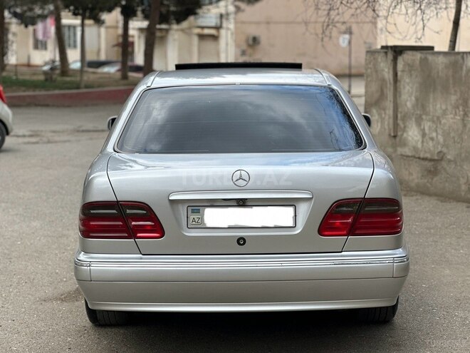 Mercedes E 270 2001, 348,000 km - 2.7 l - Bakı